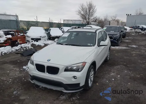 2015 BMW X1 xDrive28I z USA, uszkodzony, nr VIN WBAVL1C51FVY34670